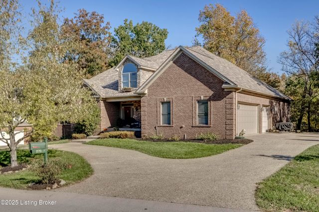 279 Persimmon Ridge Dr, Louisville, KY 40245