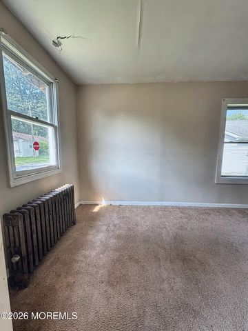 460 Netherwood Drive, Keyport, NJ 07735
