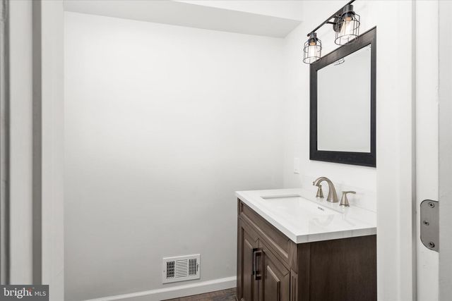 123 ARGONNE AVE, Hamilton, NJ 08620