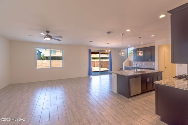 10674 W Hayward Drive, Marana, AZ 85653