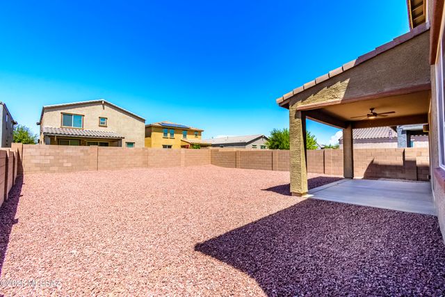 10674 W Hayward Drive, Marana, AZ 85653