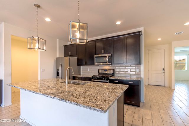 10674 W Hayward Drive, Marana, AZ 85653