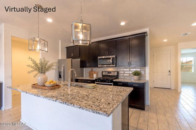 10674 W Hayward Drive, Marana, AZ 85653