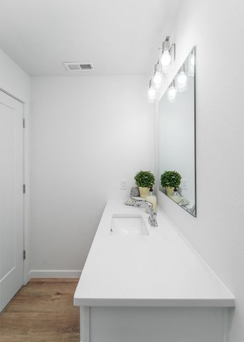 476 Stone Creek Road, Willard, MO 65781