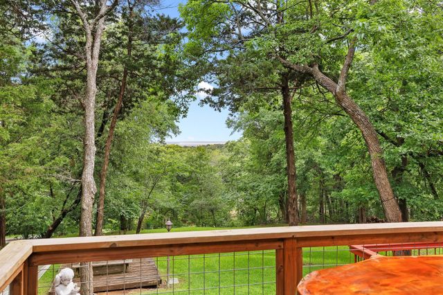 61 Windsor Drive, Pottsboro, TX 75076