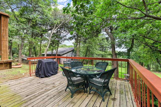 61 Windsor Drive, Pottsboro, TX 75076