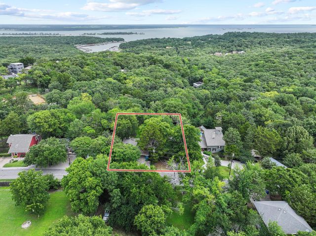 61 Windsor Drive, Pottsboro, TX 75076