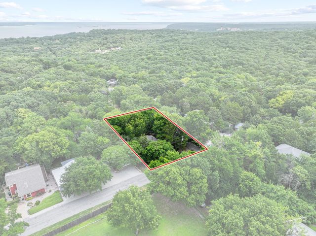 61 Windsor Drive, Pottsboro, TX 75076