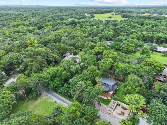 61 Windsor Drive, Pottsboro, TX 75076