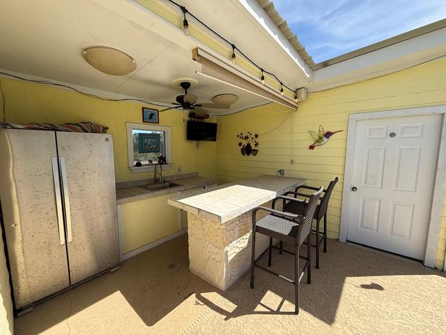 3320 Privilege Creek Rd, Pipe Creek, TX 78063