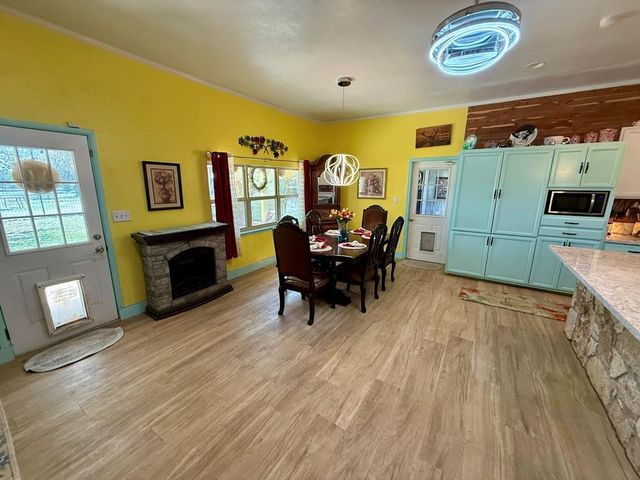 3320 Privilege Creek Rd, Pipe Creek, TX 78063