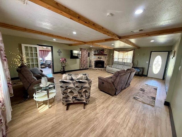 3320 Privilege Creek Rd, Pipe Creek, TX 78063