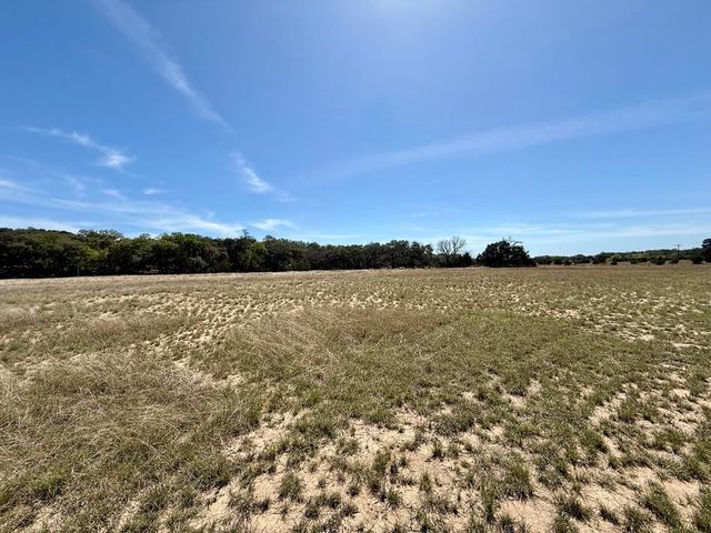 3320 Privilege Creek Rd, Pipe Creek, TX 78063
