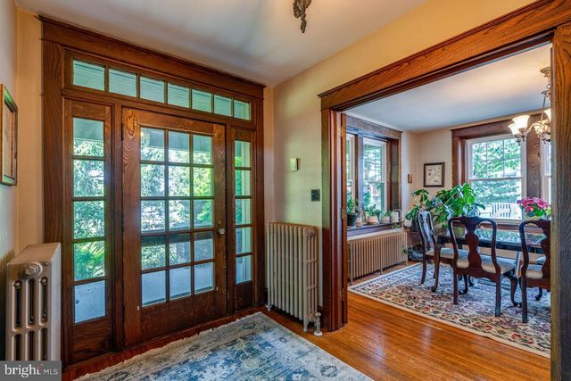 466 E MAIN ST, Leola, PA 17540