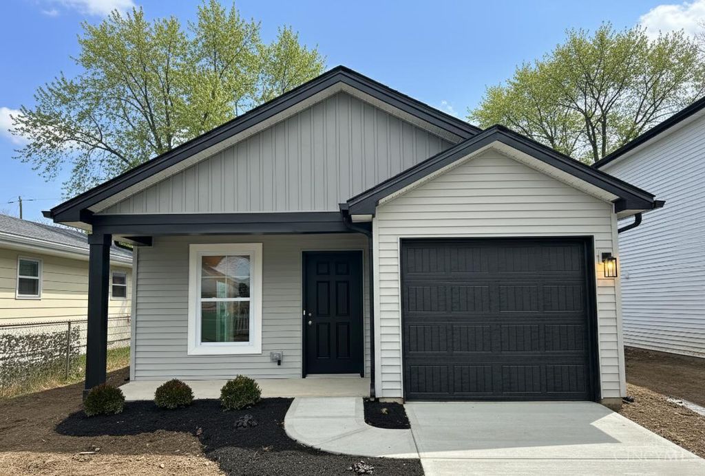 1507 Meadow Avenue, Middletown, OH 45044