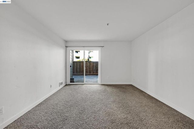 6400 Christie Ave 2106, Emeryville, CA 94608