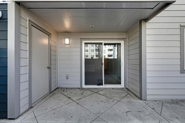 6400 Christie Ave 2106, Emeryville, CA 94608