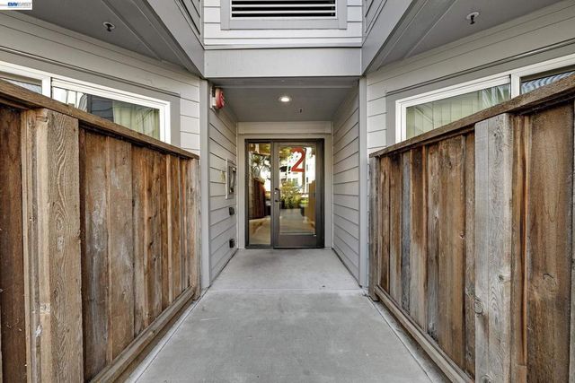 6400 Christie Ave 2106, Emeryville, CA 94608