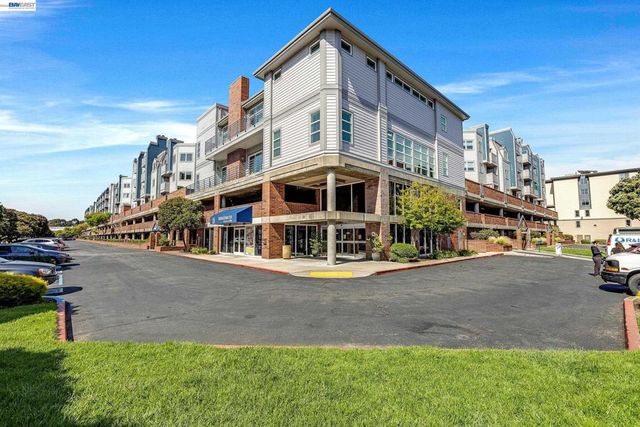6400 Christie Ave 2106, Emeryville, CA 94608