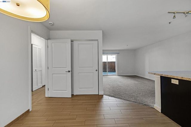 6400 Christie Ave 2106, Emeryville, CA 94608