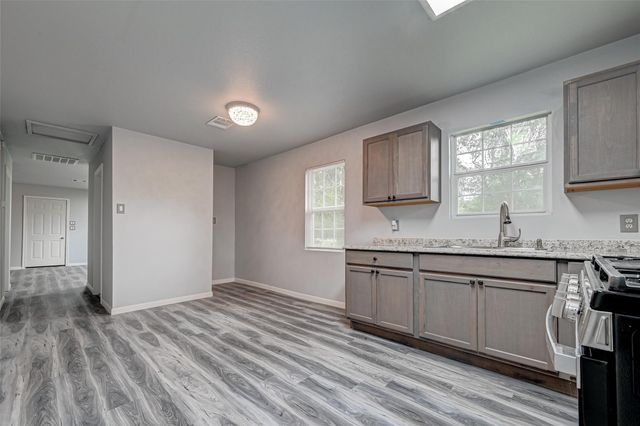 15897 Dewberry Lane, Conroe, TX 77302