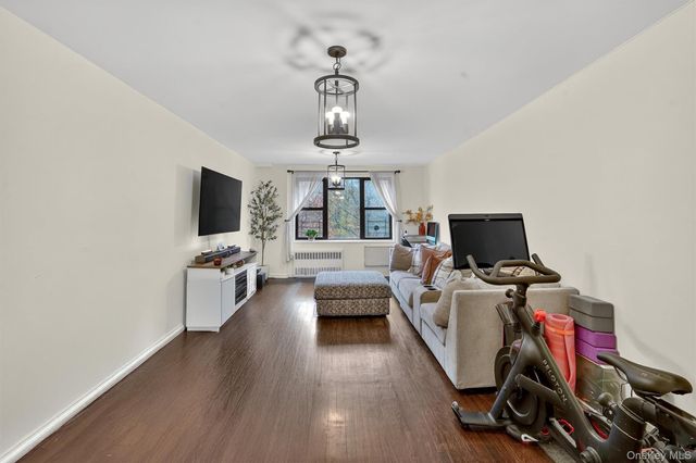 6495 Broadway 5R, Bronx, NY 10471