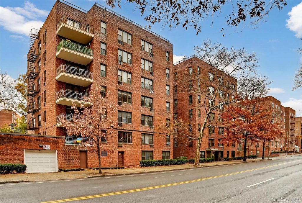 6495 Broadway 5R, Bronx, NY 10471