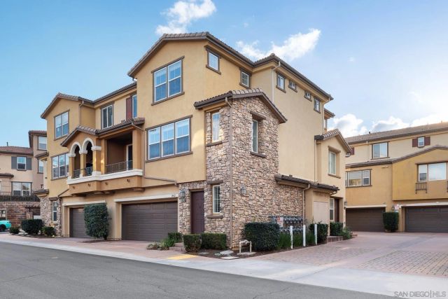 1402 Calabria St, Santee, CA 92071