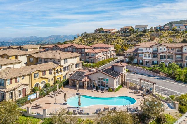 1402 Calabria St, Santee, CA 92071