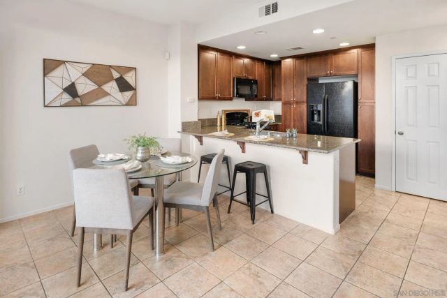 1402 Calabria St, Santee, CA 92071