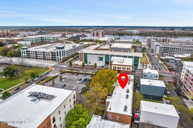 715 N 4th Street Apt 101, Wilmington, NC 28401