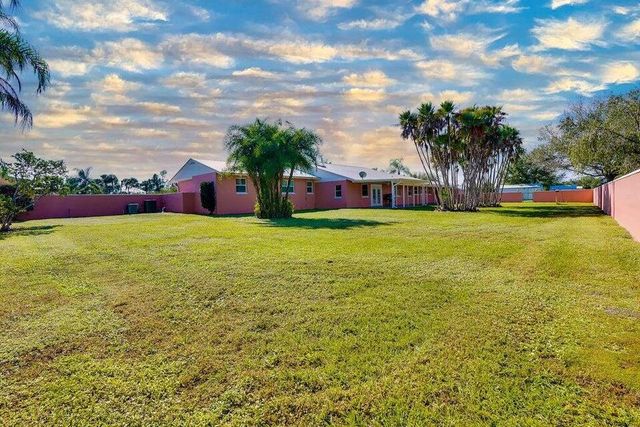 7600 Immokolee Road, Fort Pierce, FL 34951