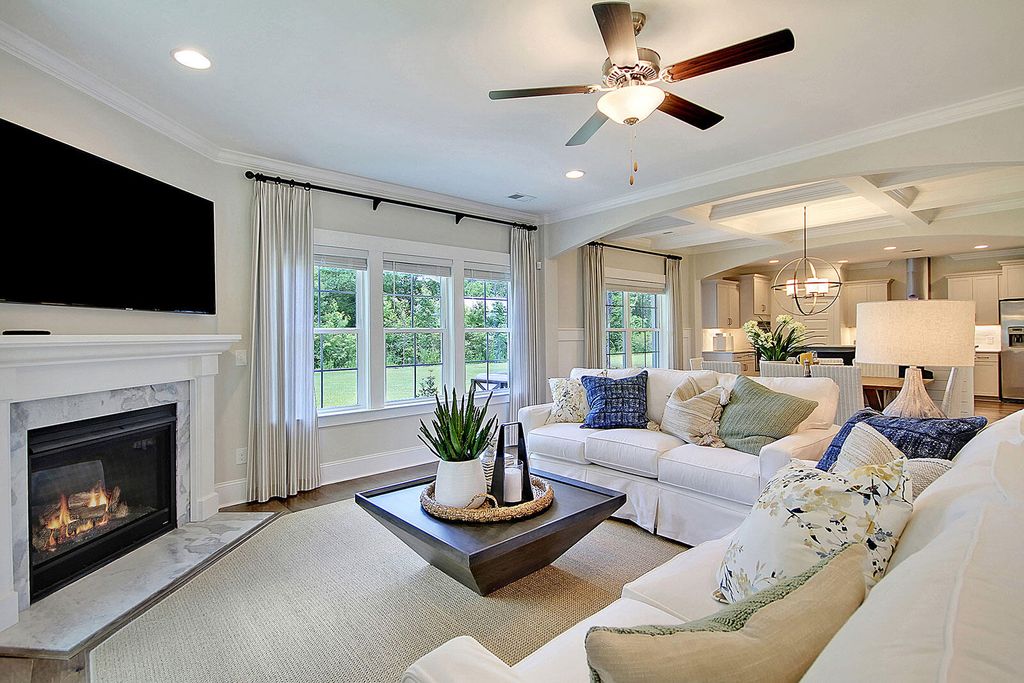 Image 5 of property listing at 112 Headwater Drive, Summerville, SC 29486