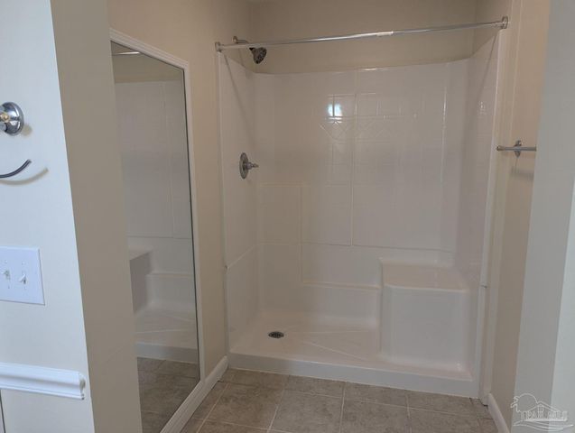 426 Fairpoint Dr, Gulf Breeze, FL 32561
