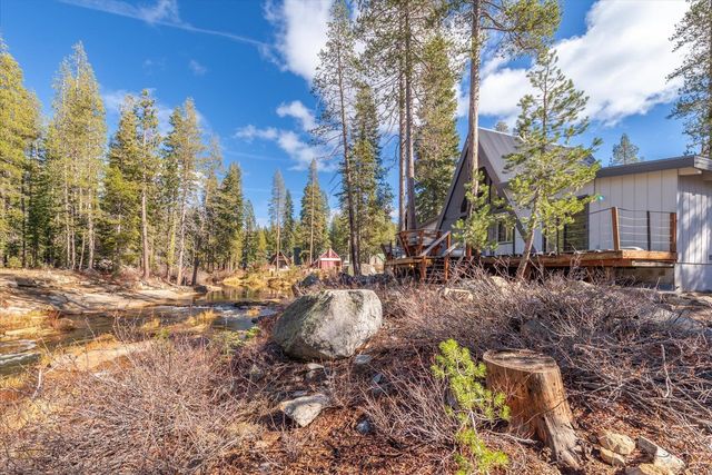 10027 Willow Court, Soda Springs, CA 95728