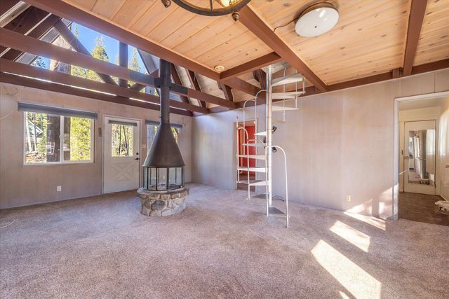 10027 Willow Court, Soda Springs, CA 95728