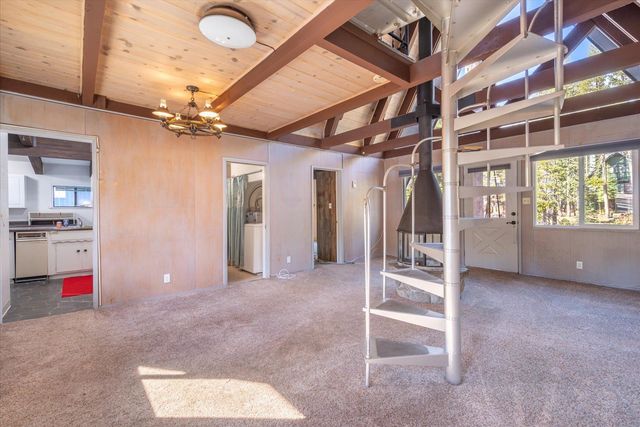 10027 Willow Court, Soda Springs, CA 95728