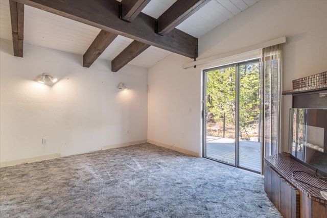 10027 Willow Court, Soda Springs, CA 95728