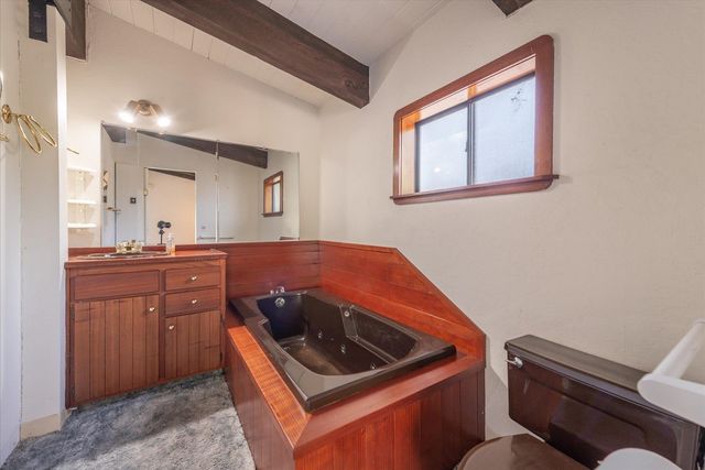 10027 Willow Court, Soda Springs, CA 95728