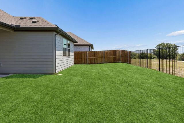 2715 Delevan Drive, Princeton, TX 75407