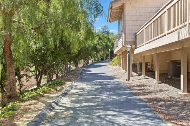 322 Mahogany Glen, Escondido, CA 92026