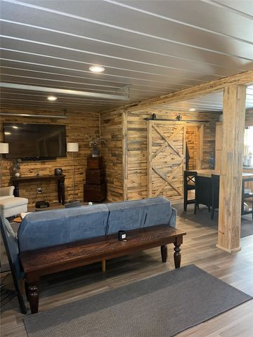 2252 CR 342, Mckinney, TX 75071