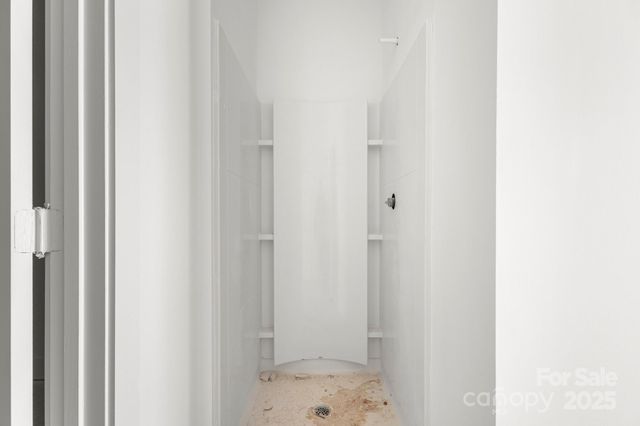 909 S Hoskins Road, Charlotte, NC 28208