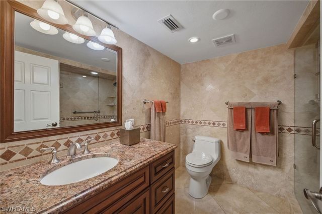 4041 Gulf Shore BLVD N 303, Naples, FL 34103