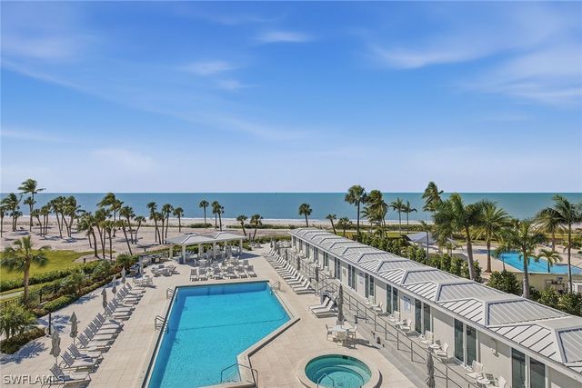 4041 Gulf Shore BLVD N 303, Naples, FL 34103
