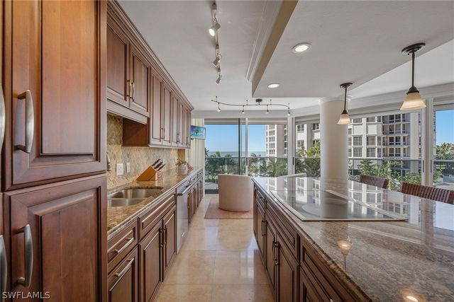 4041 Gulf Shore BLVD N 303, Naples, FL 34103