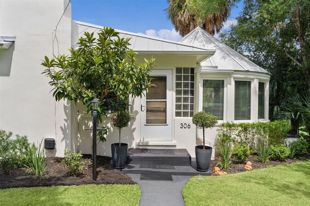 306 N CLAYTON STREET, Mount Dora, FL 32757