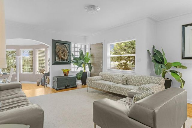 306 N CLAYTON STREET, Mount Dora, FL 32757
