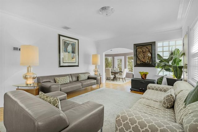 306 N CLAYTON STREET, Mount Dora, FL 32757