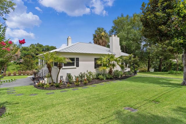 306 N CLAYTON STREET, Mount Dora, FL 32757